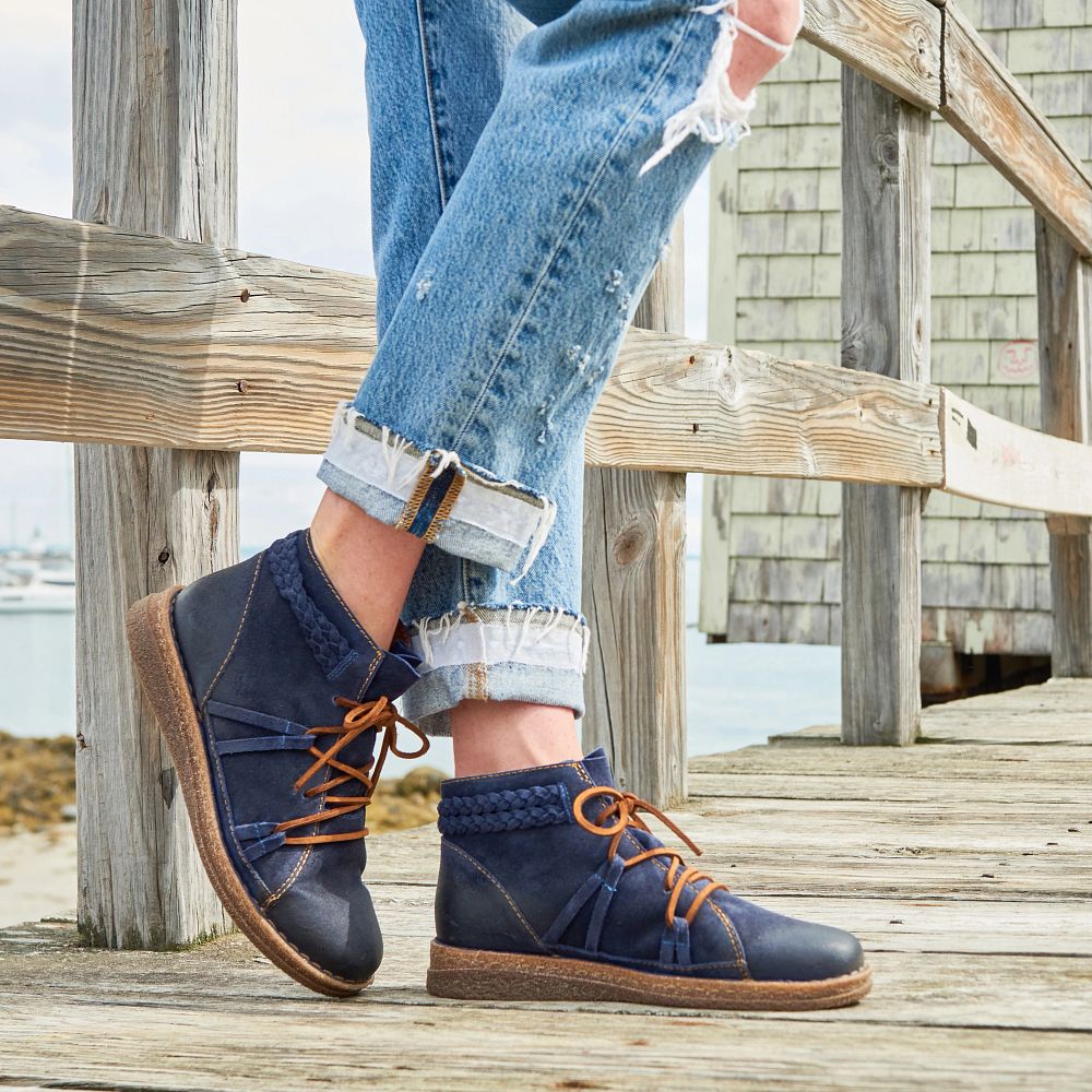 Born Temple II Boots Wet Weather Distressed Product ID-3Fp6AnM7