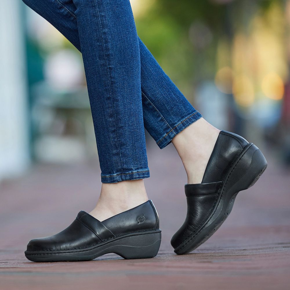 Born Toby Duo Clogs Chocolate Product ID-qoB9CSqp